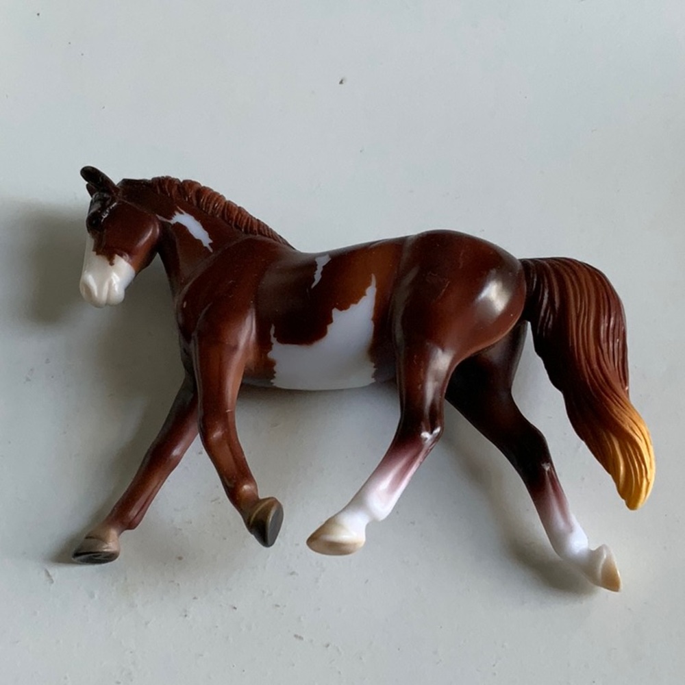 Breyer Horse Trotting Warmblood #5885